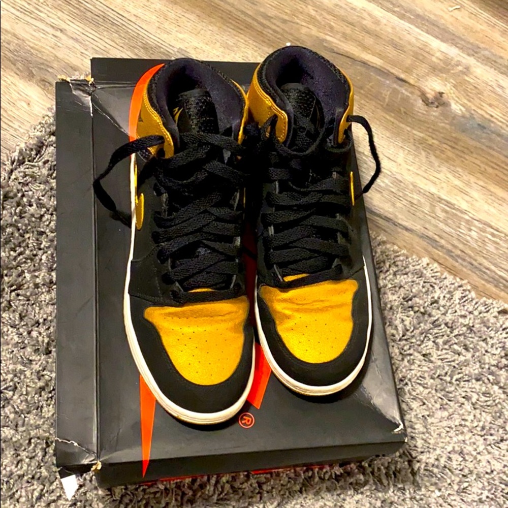 Sneakers Melo 1’s
